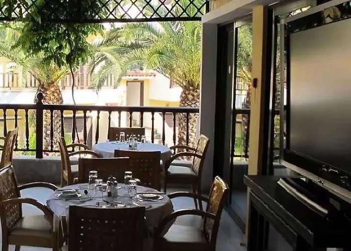 Aparthotel Ioli Village 3*