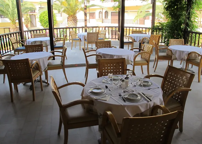 Aparthotel Ioli Village