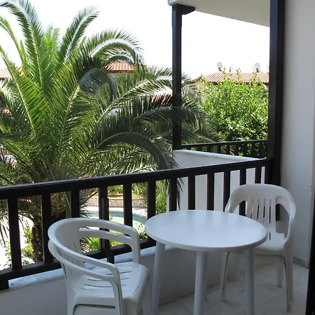 Ioli Village 3* Пефкохори