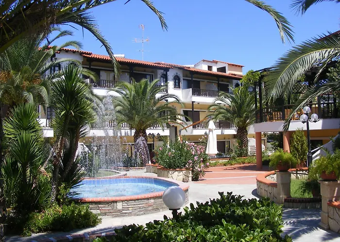 Aparthotel Ioli Village 3*