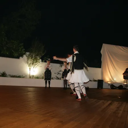 Aparthotel Ioli Village 3*