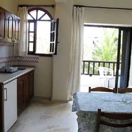 Aparthotel Ioli Village 3*