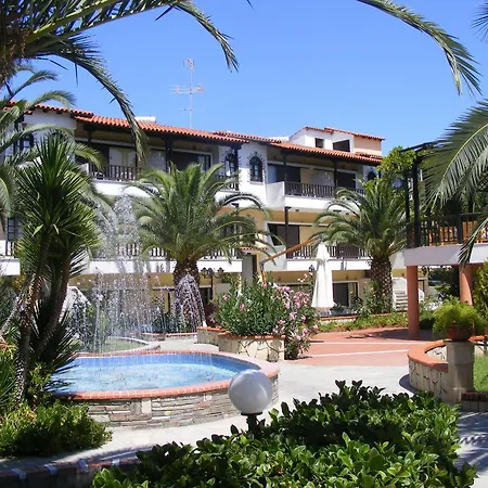 Aparthotel Ioli Village 3*